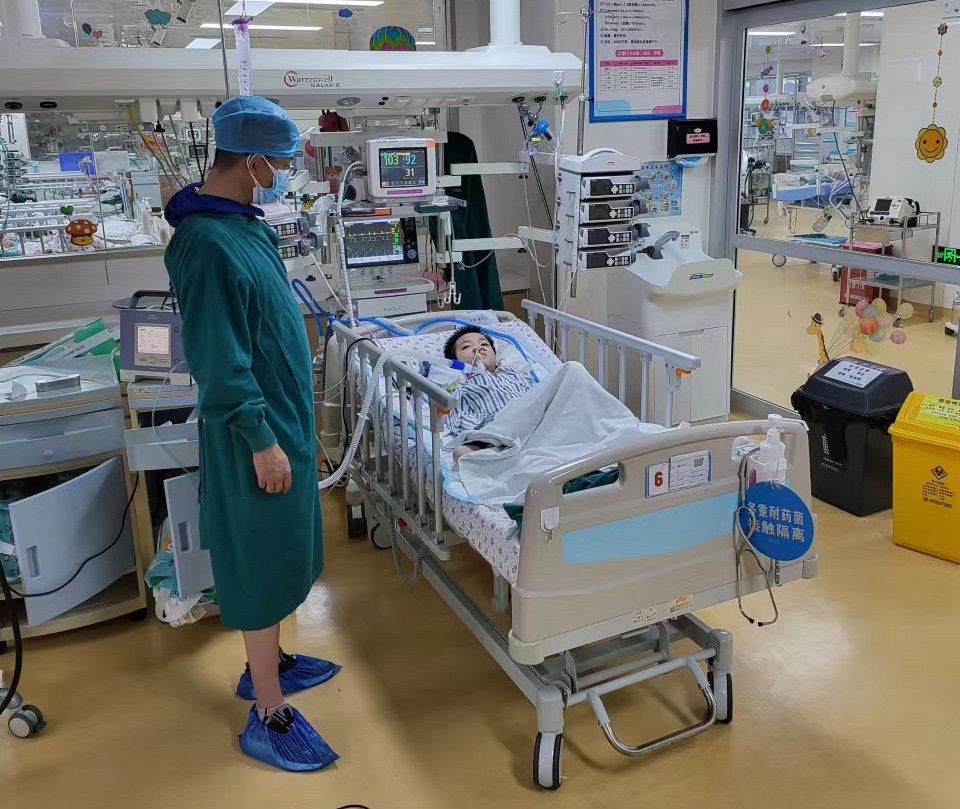 泸州跨省救护车出租公司