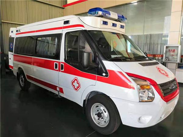 泸州福特V362救护车